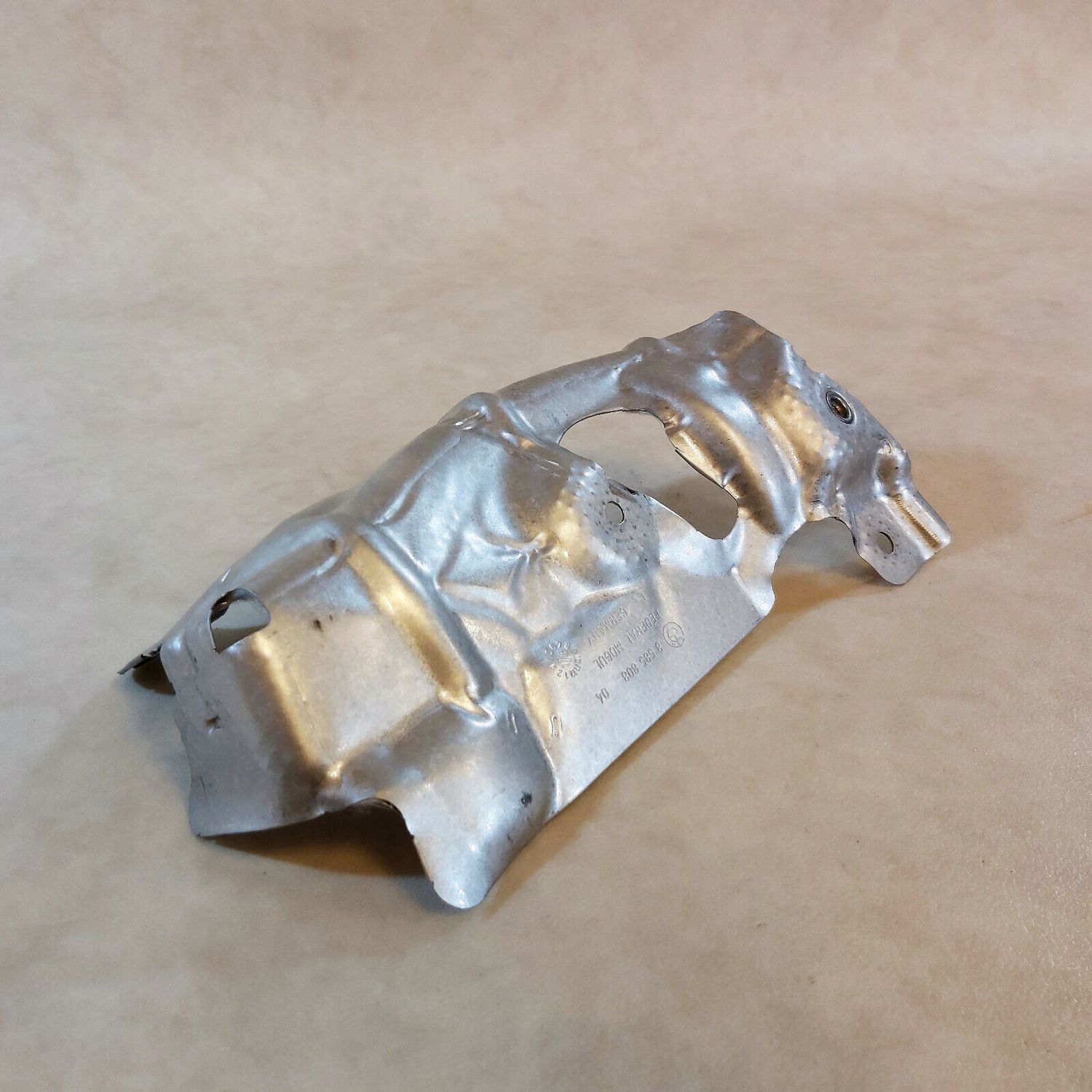 Original BMW f45 f46 f48 f39 MINI f60 11628585808 8585808 8 585 808 Heat Shield