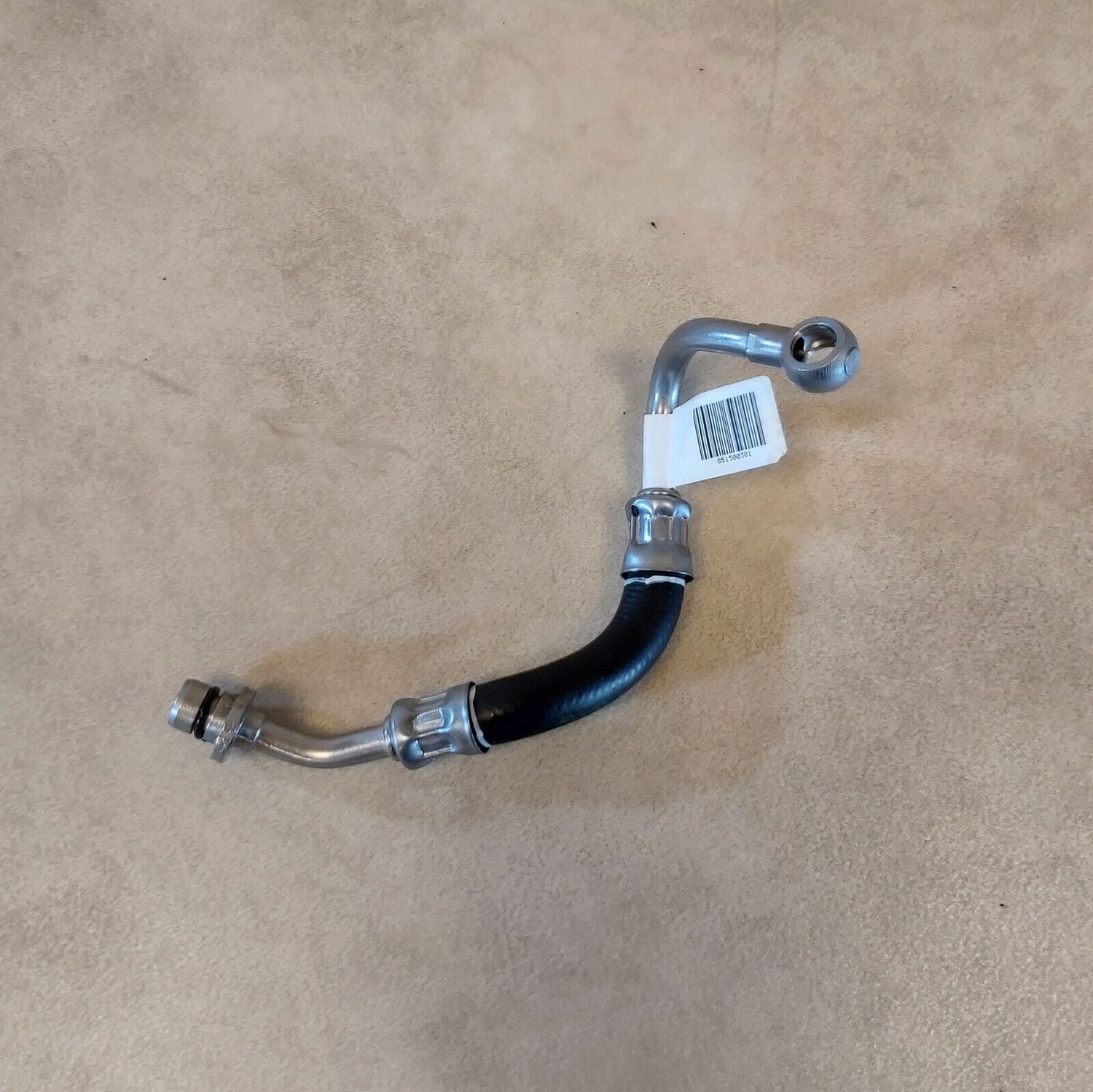 GENUINE NEW BMW G-Series G01 G02 G05 G07 G11 G12 G20 G30 G31 Oil pipe inlet