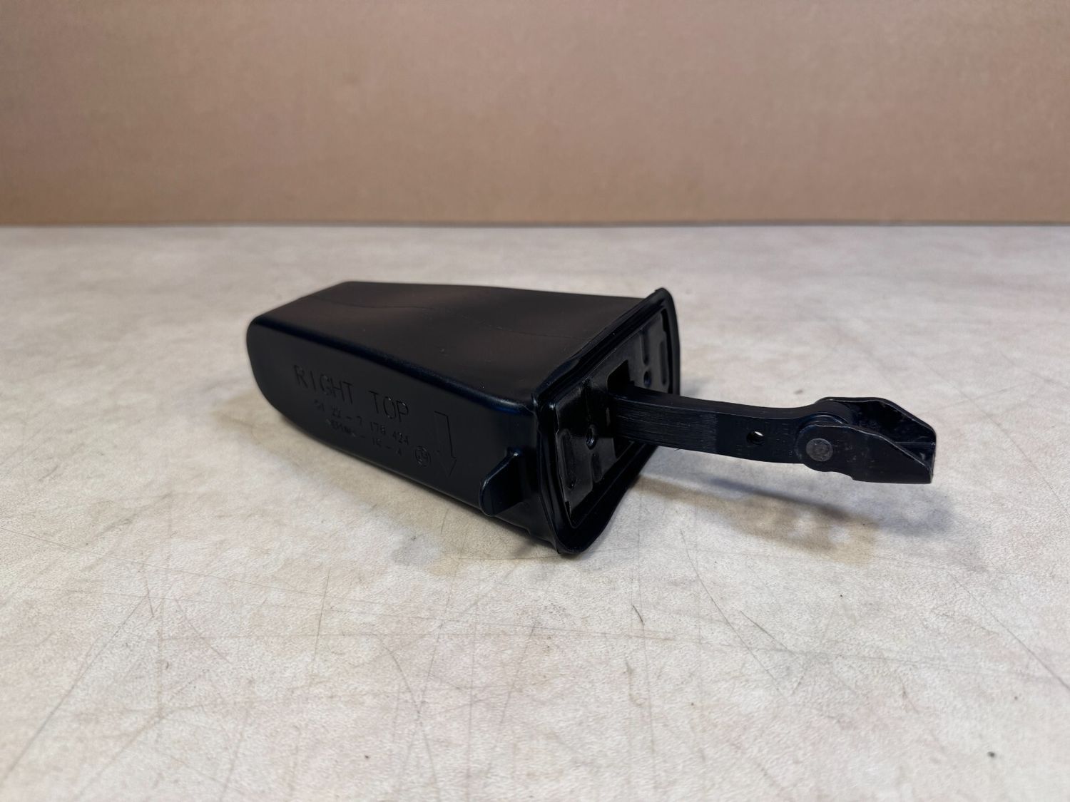 GENUINE BMW X5 E70 Rear Right Door brake with Grommet 51227237708