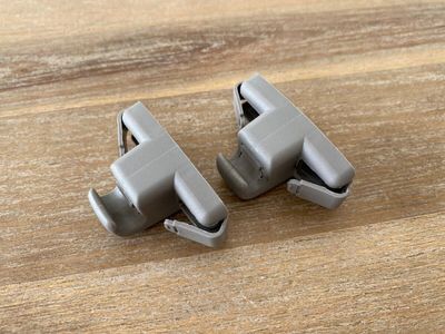 BMW 6 E63 E64 Original Sonnenblendenhalterung x2 Stück Farbe Himmelgrau 60