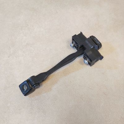 Genuine BMW X1 F48 F49 M13 X1 16d 18d 18dX Front Door Brake 51217436001