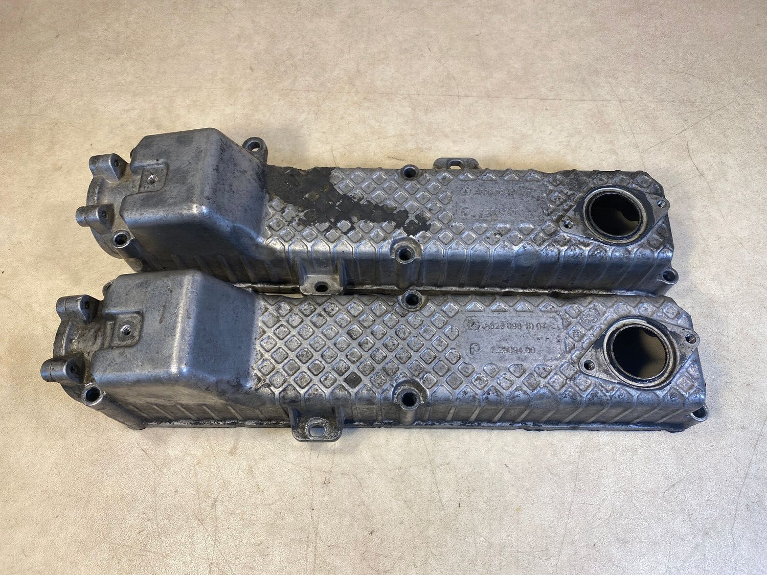 Mercedes ML G S class W163 W463 W220 4.0 400 CDI Genuine Manifold Intake Covers