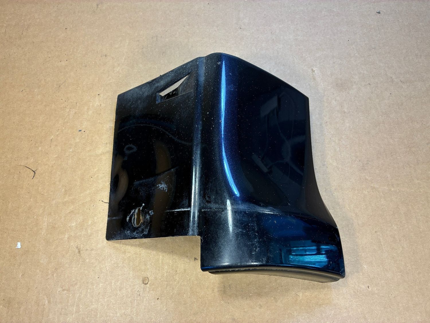 GENUINE Land Rover Range Rover Sport L320 Right Sport Wing Fender Liner Molding