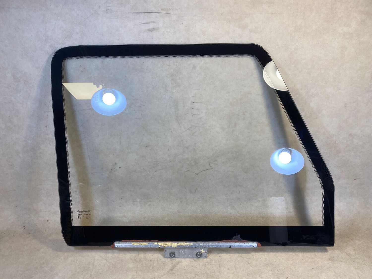 Mercedes G class W463 GENUINE Front Left ore Right Door Window A4637250510