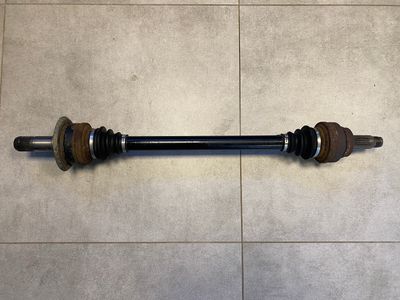 BMW X5 E70 F15 X6 E72 F16 Выходной приводной вал 33208609839