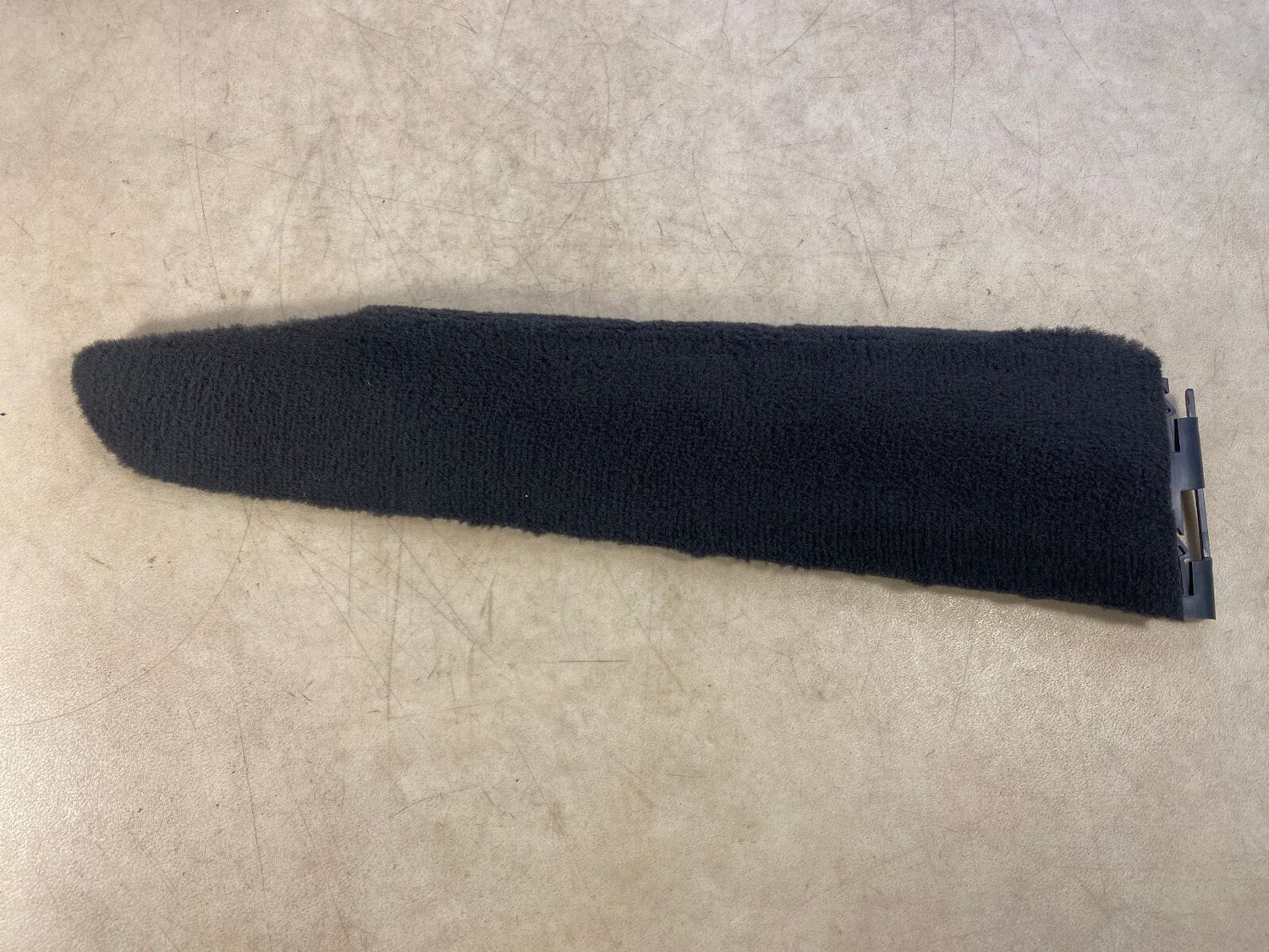 VW Touareg GENUINE Front Right Seat Trim 7L0881472