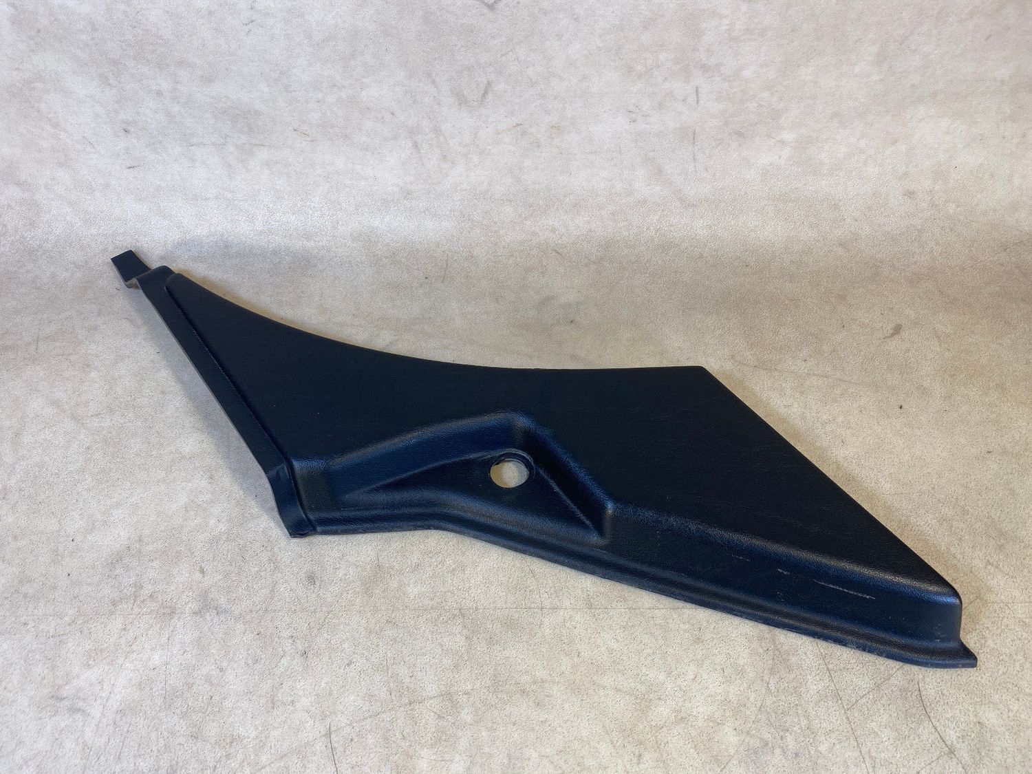 Mercedes G class W463 GENUINE RIGHT Lining Bottom Black Trim Panel A4636923501