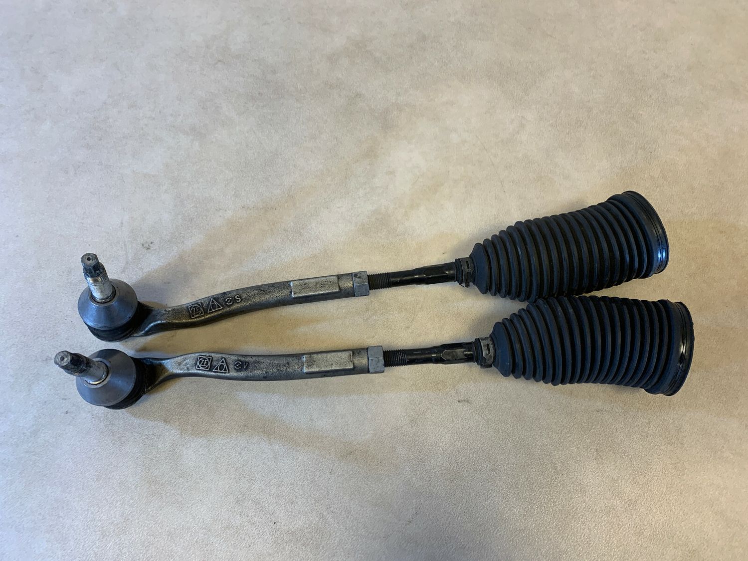 Mercedes C E W205 C205 W213 C213 GENUINE Steering Rack Tie Rod Bellow Set