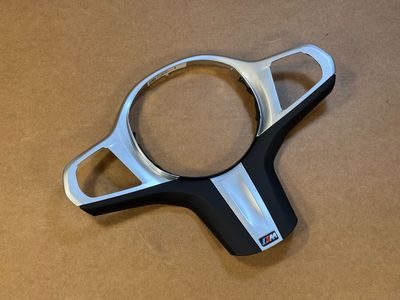 BMW X5 X6 X7 G05 G06 G07 LCI M stūres dekoratīvās apdares pārsegs ASSIST+