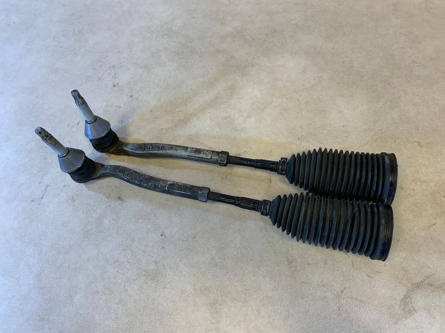 Mercedes C E W205 C205 W213 C213 GENUINE Steering Rack Tie Rod Bellow Set