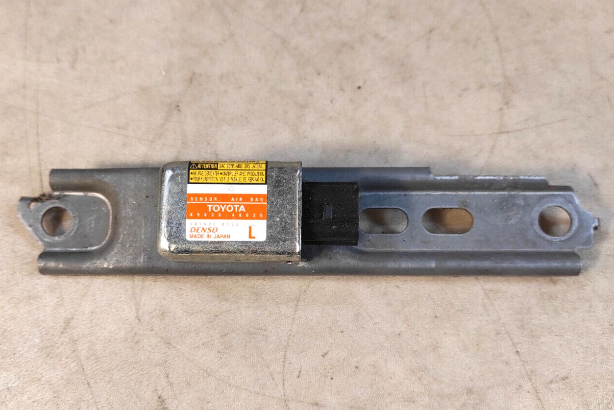 GENUINE Lexus RX X330 X350 400h Crash SRS Impact Control Sensor Left 89830-48020