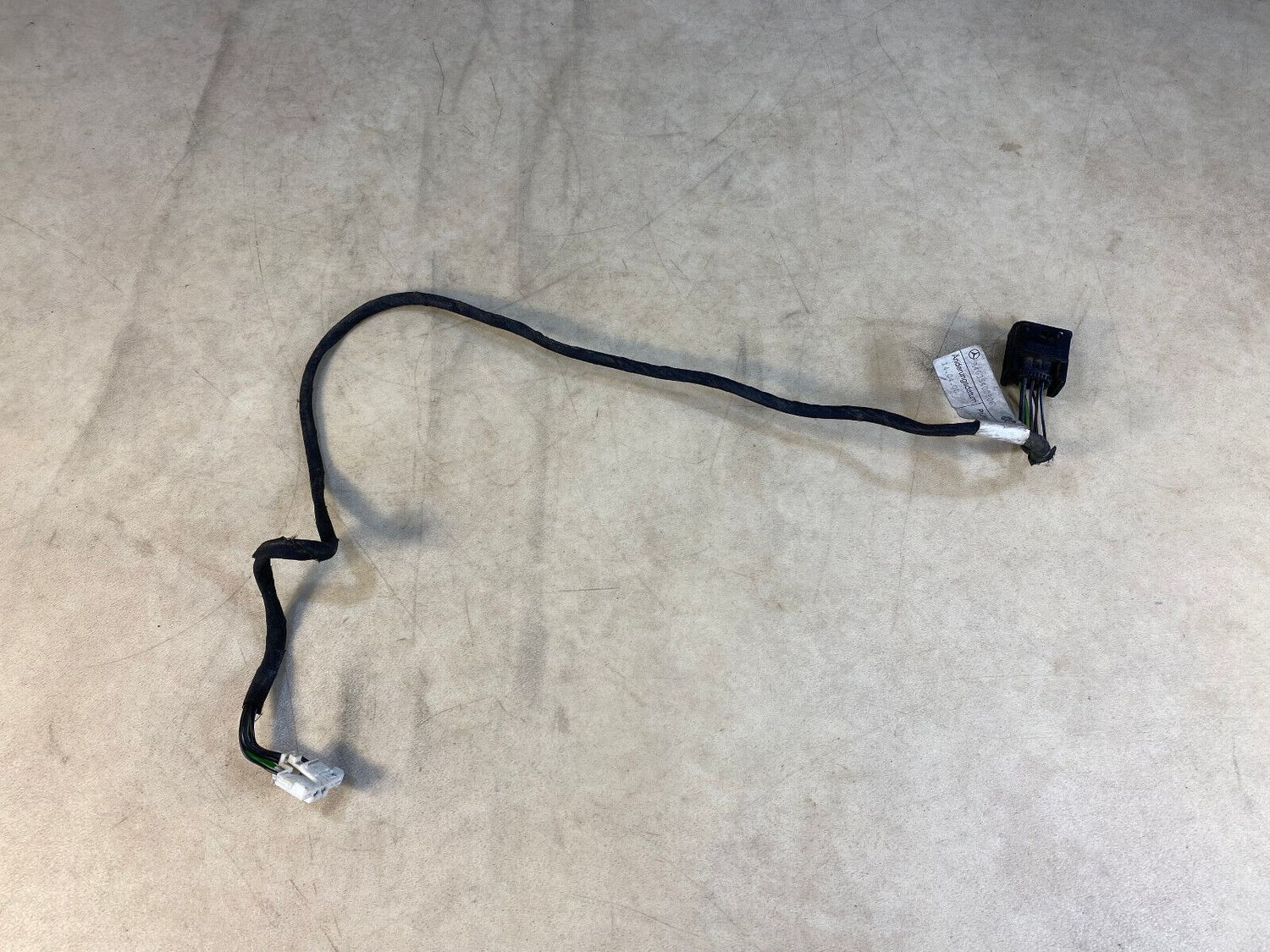 Mercedes G class W463 GENUINE Front Door Wiring Harness A4635400806