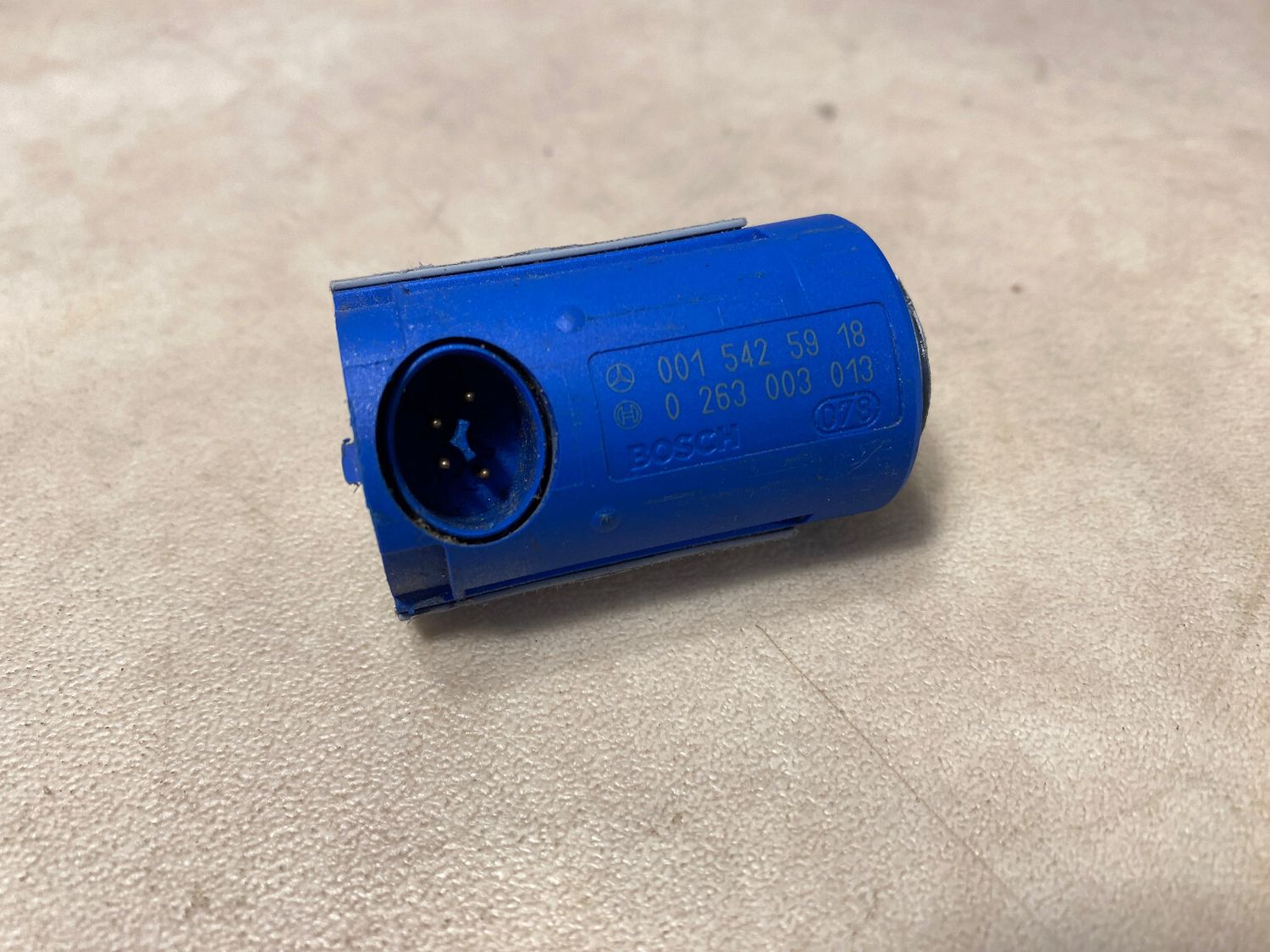 GENUINE Mercedes Benz PDC Bumper Parking Assist Sensor A0015425918