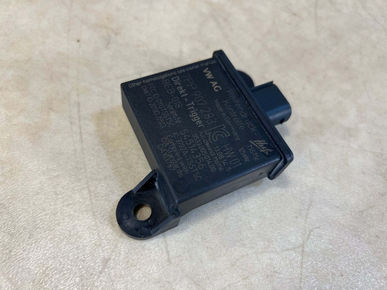 GENUINE Porsche 911 991 970 PANAMERA 958 CAYENNE Tire pressure sensor 7PP907283