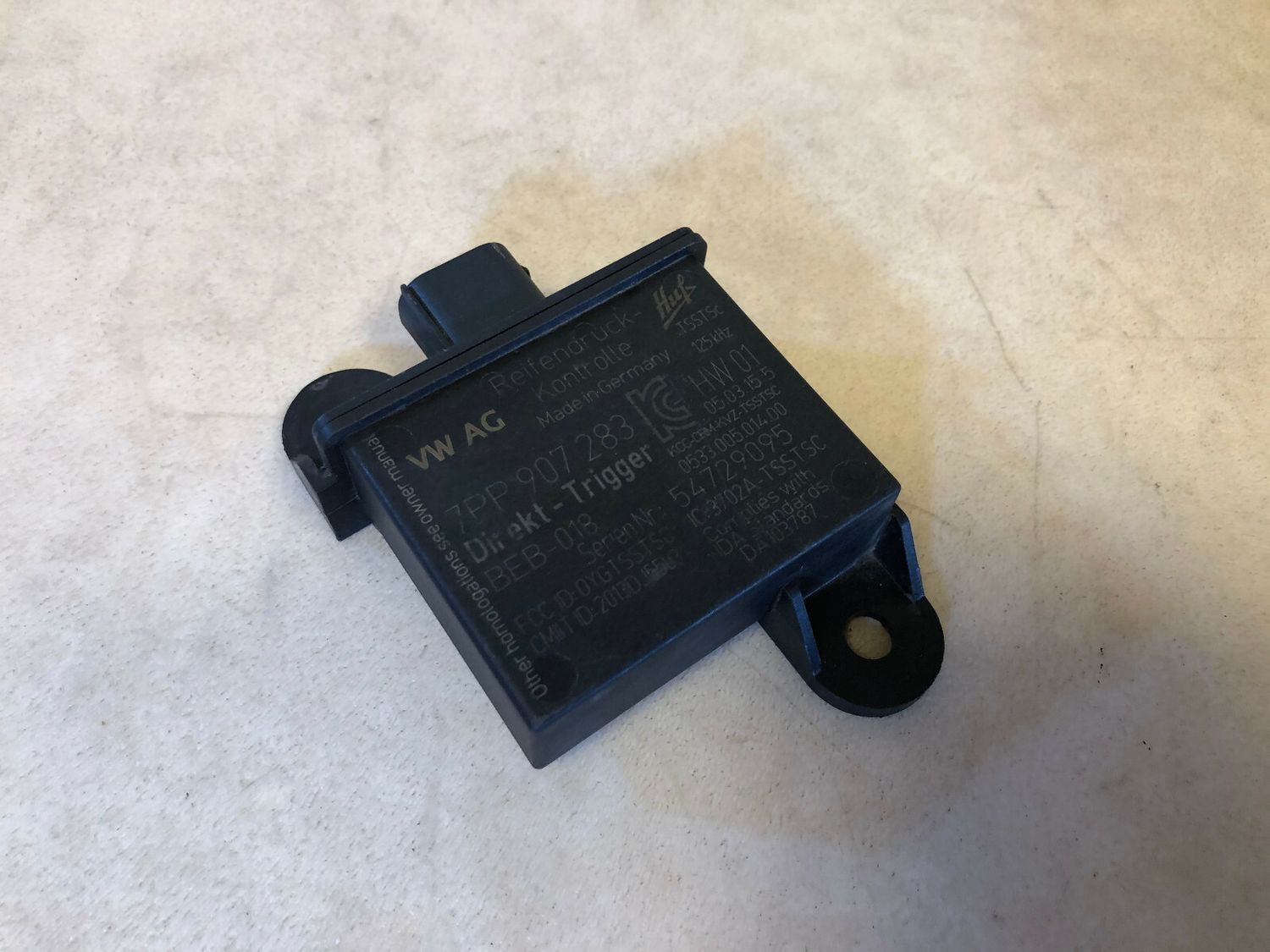 GENUINE Porsche 911 981 991 970 PANAMERA CAYENNE Tire pressure sensor 7PP907283