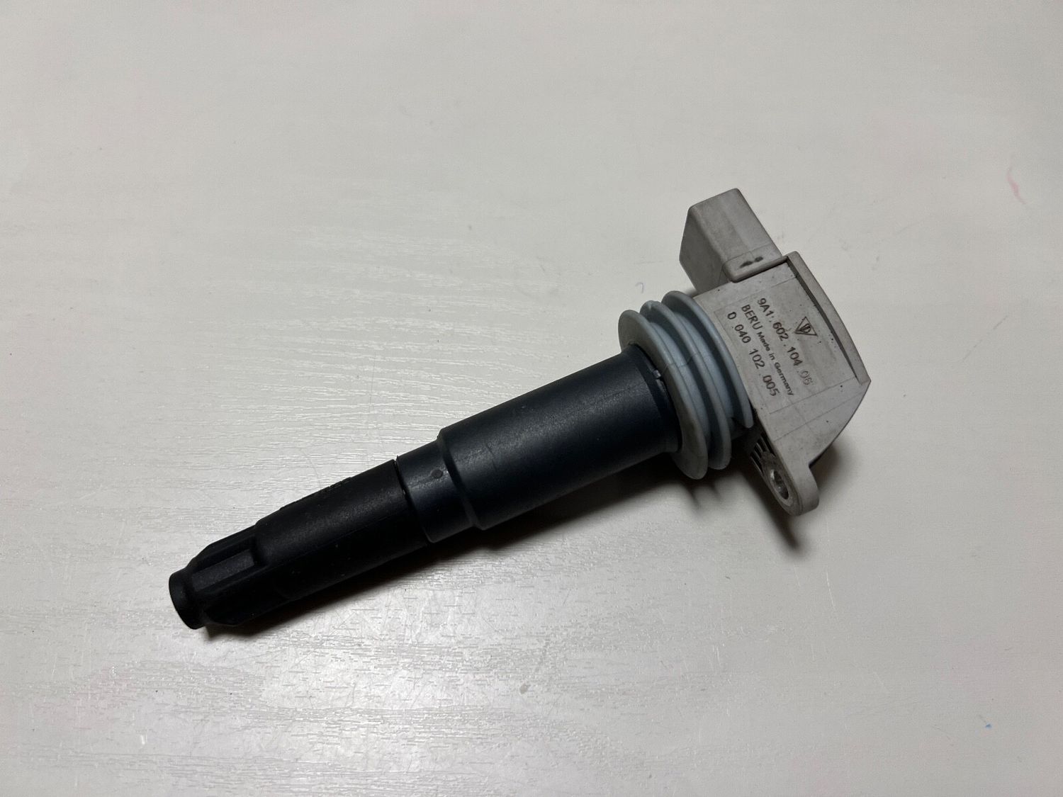 Porsche 911 991 Cayman 981 982 718 GENUINE Ignition Coil 9A160210406