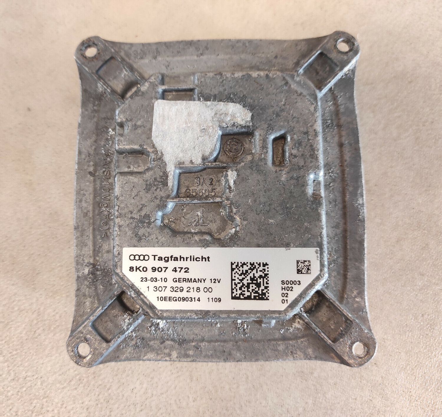 GENUINE AUDI A4 8K A5 8T HEADLIGHT XENON CONTROL MODULE 8K0907472