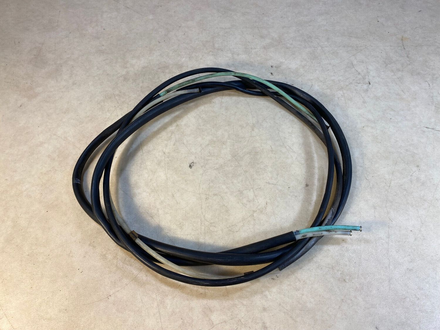 Mercedes G class W463 GENUINE Light Range Adjustment Hose Line Pipe