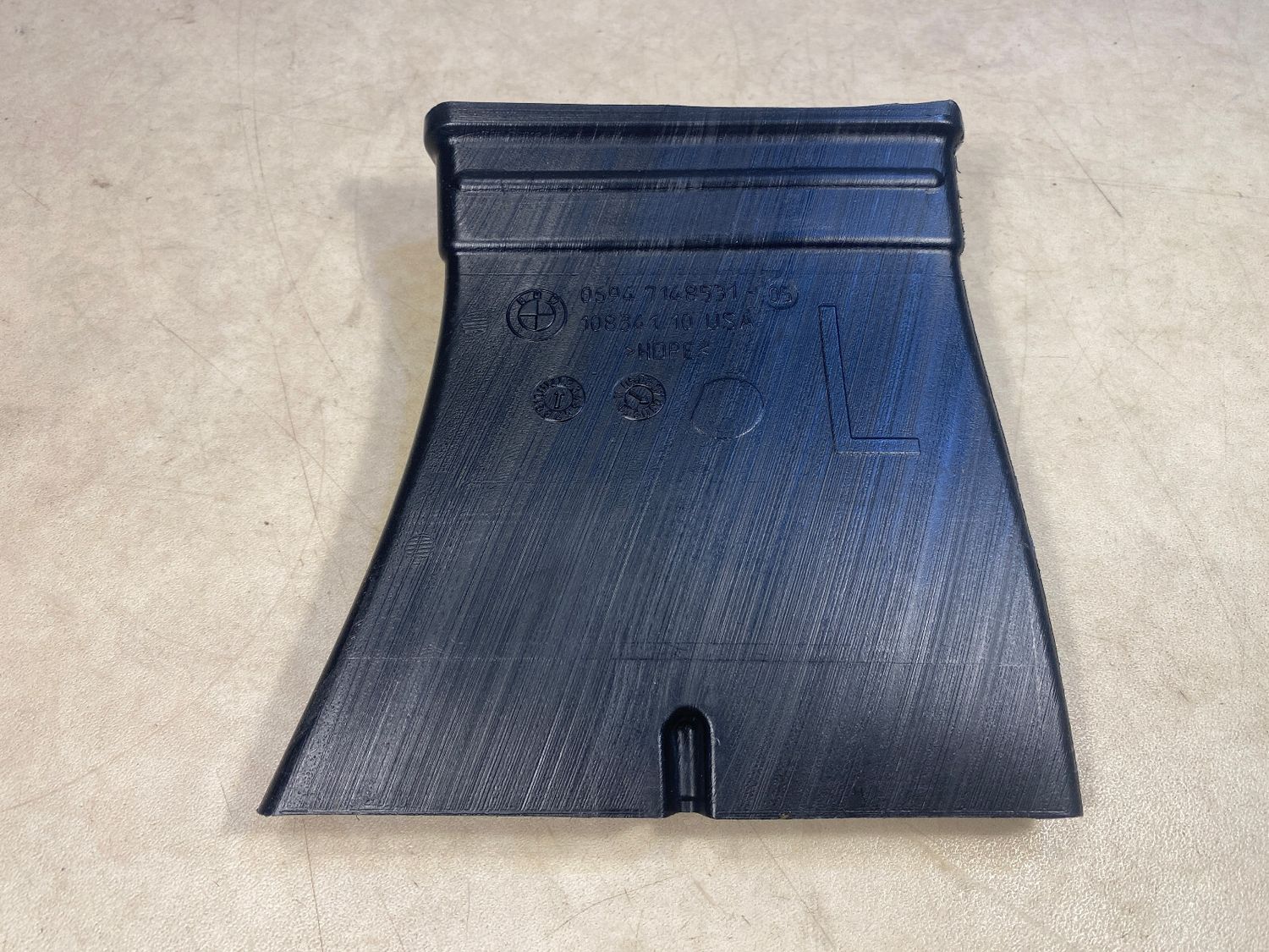 Genuine BMW X5 F15 E70 X6 E71 F85 F16 F86 Rear Left Heater duct 51477148531