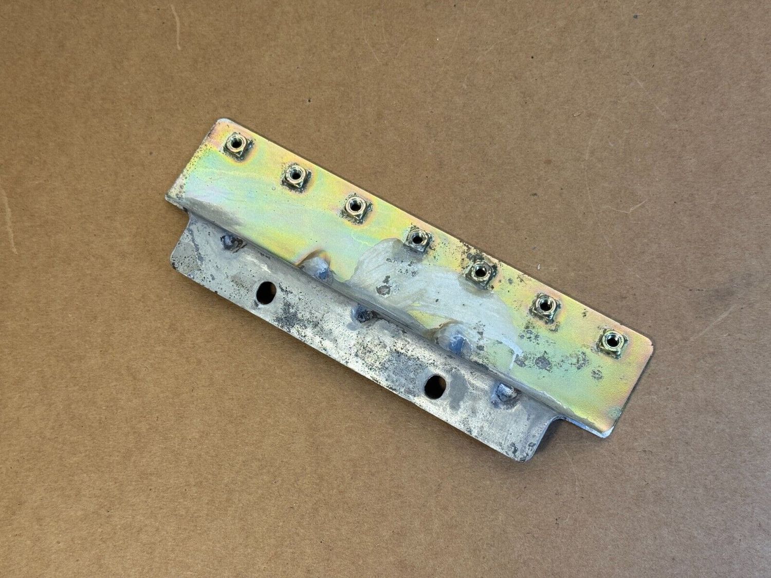 Mercedes G W463  BRACKET MOUNTING FOR RELAYS CONTROL UNIT COMPARTMENT 4635406673