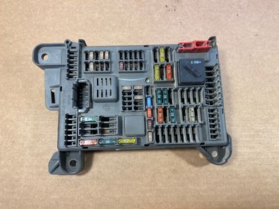 GENUINE BMW X5 E70 E70 LCI X6 E71 E72 Rear Power distribution box 61146931687