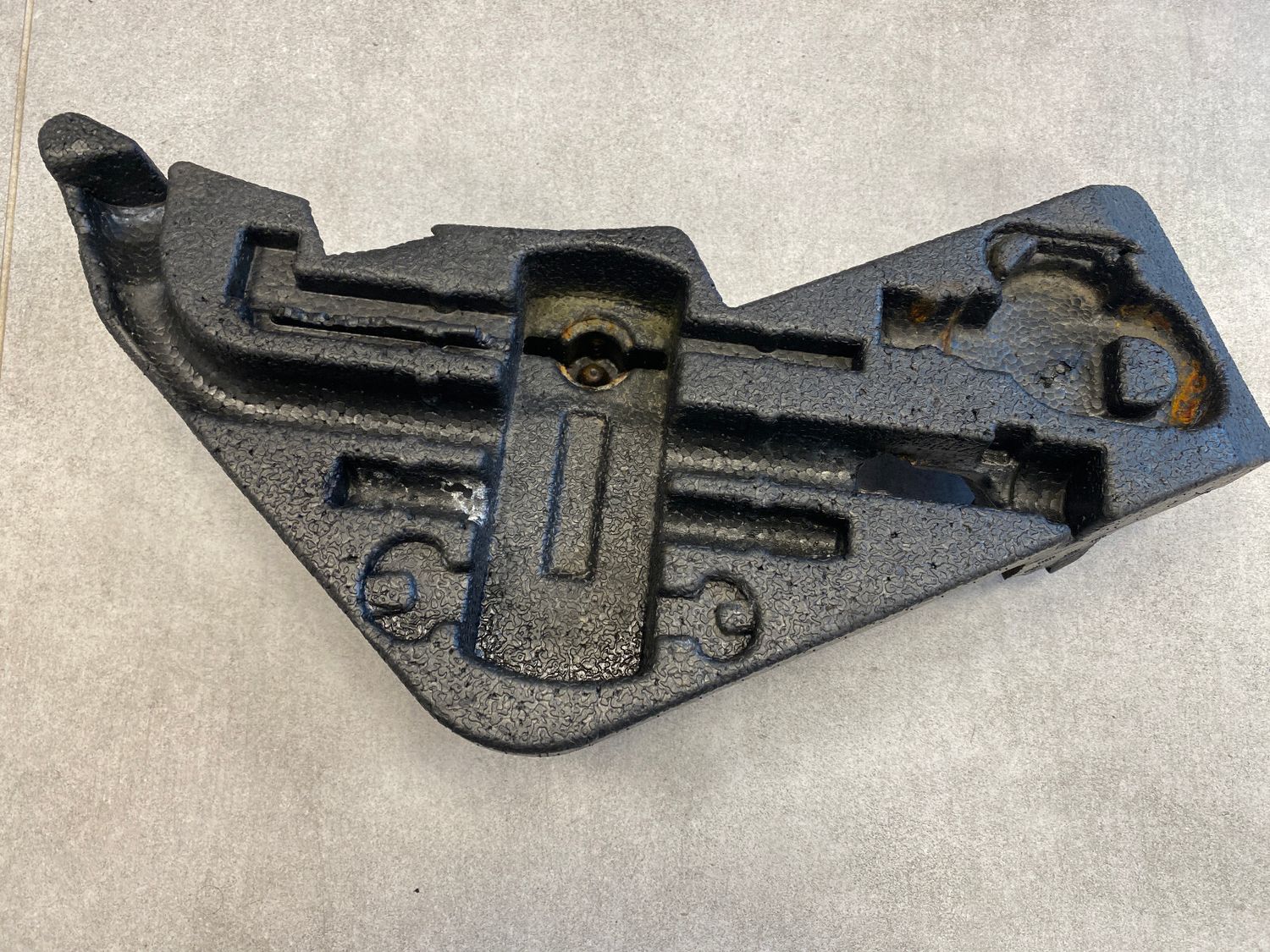 VW Touareg Porsche Cayenne Tool Kit Foam 7L0012113