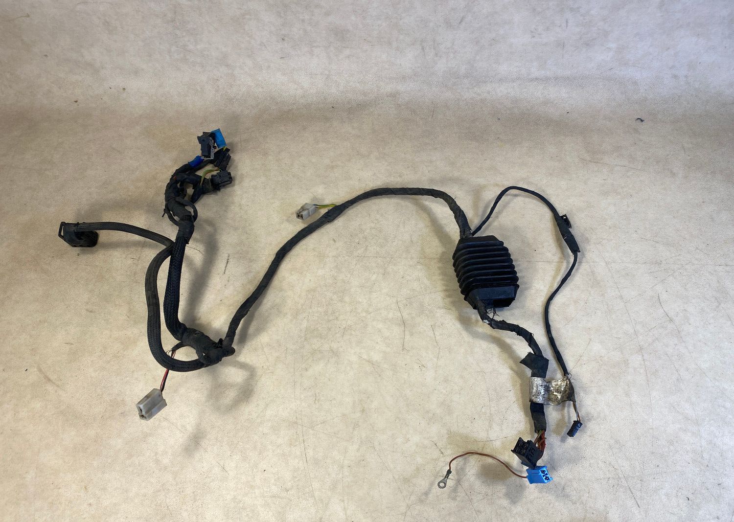 Mercedes G class W463 GENUINE DOOR WIRING HARNESSES A4635400706