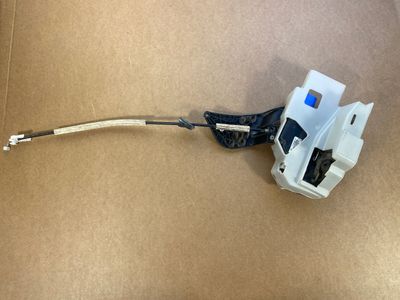 VW Touareg GENUINE Rear Right Door Lock 7L0837868