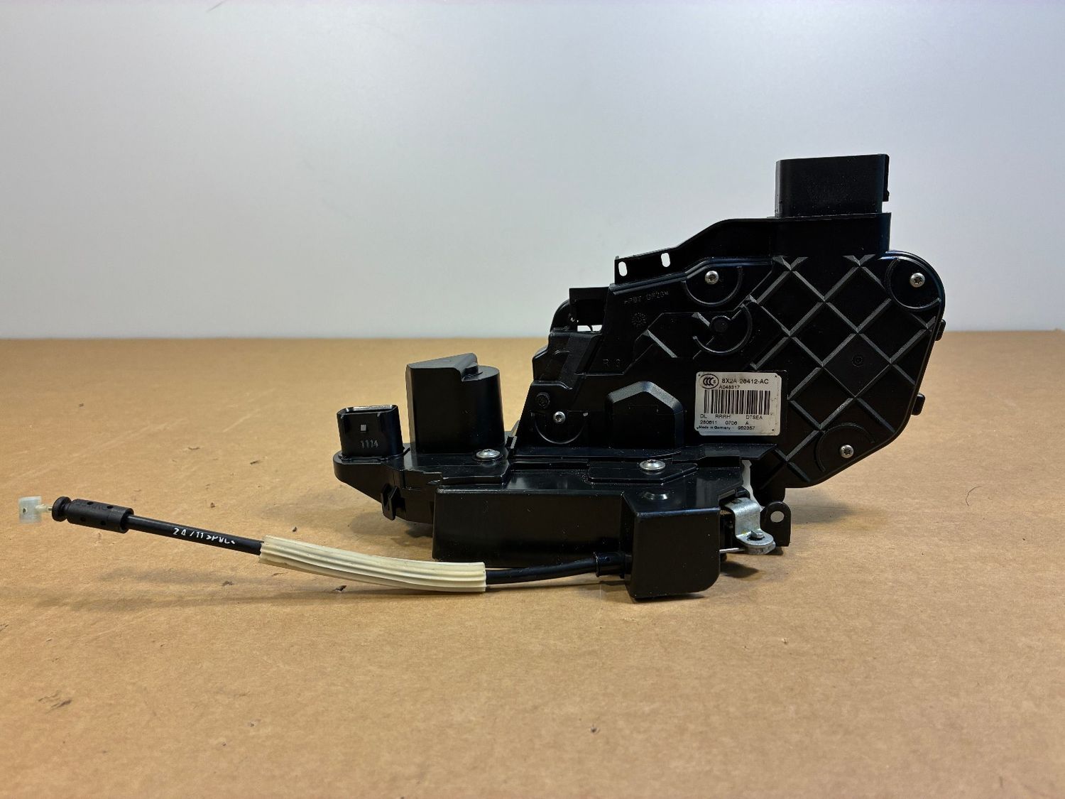 GENUINE Land Rover Range Rover Sport L320 Rear Right Door Lock