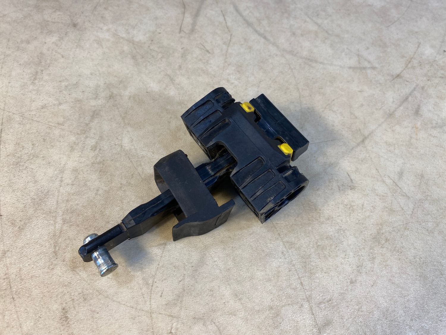 Mercedes G class W463 GENUINE Rear Door Limiter Left or Right A4637300116