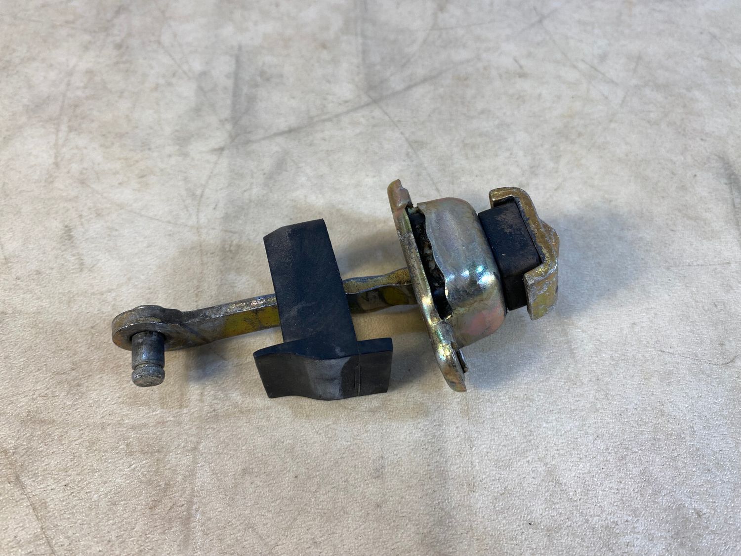 Mercedes G class W463 GENUINE Front/Rear Door Limiter Left or Right A4637300116