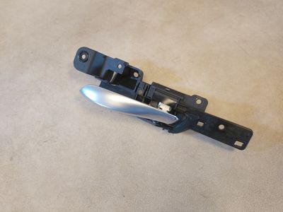 Äkta BMW Hybrid X6 E71 E72 Hybrid X6 30dX Dörröppnare Bak Vänster 51229112439