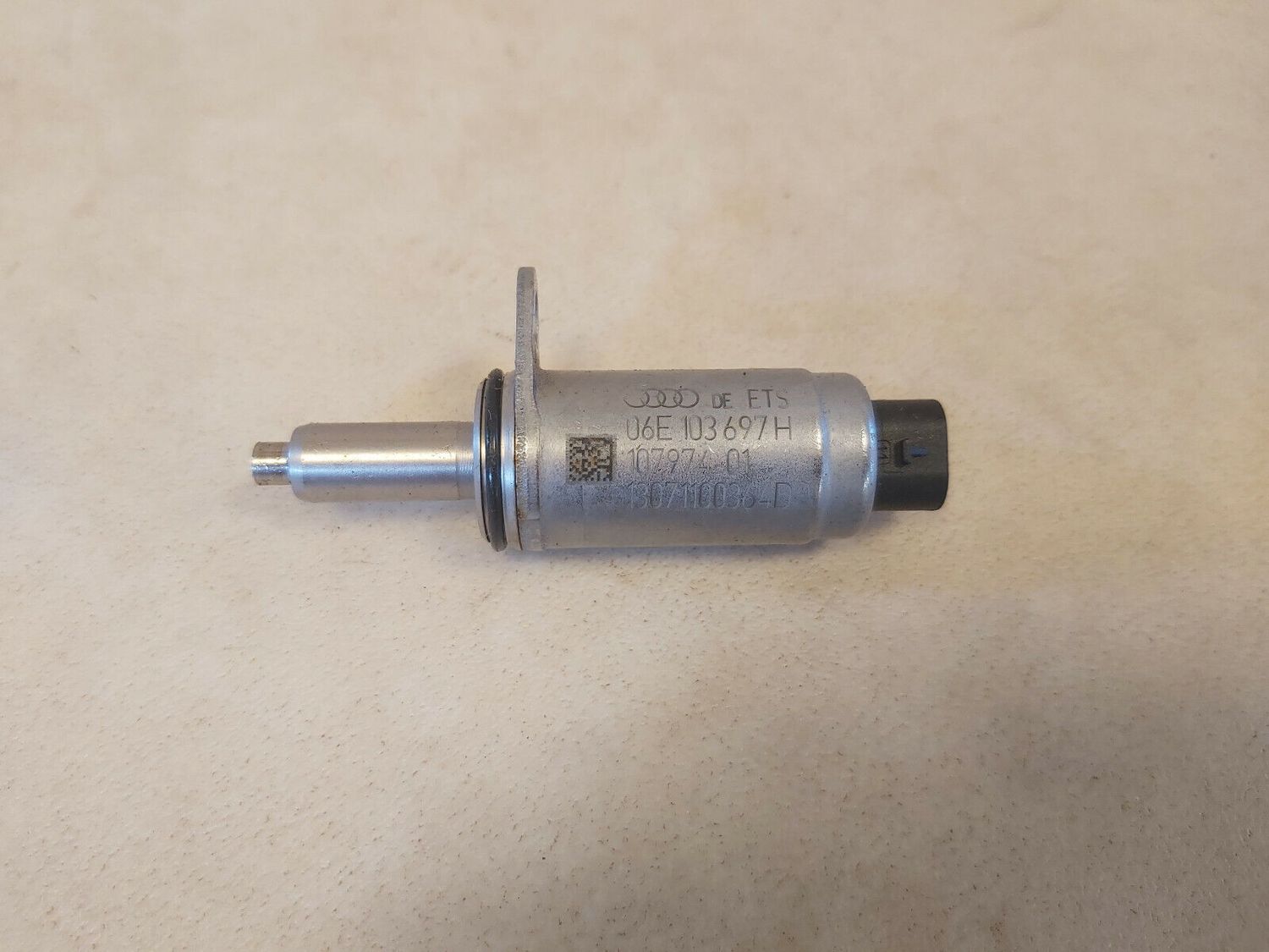 OEM Audi VW VOLKSWAGEN Adjustment Unit Camshaft Control 06E103697H