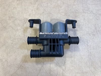 BMW X5 E53 E70 F15 F85 X6 E71 E72 F16 F86 Water valve 64116910544