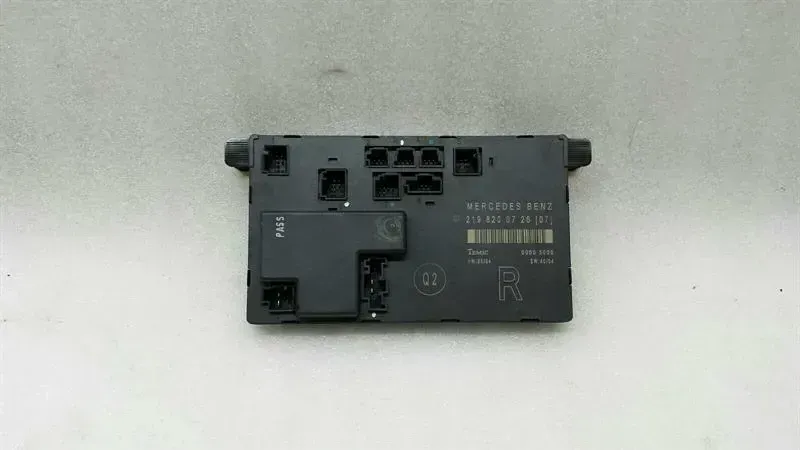 Mercedes CLS W219 right door control module A2198200726 door control unit right