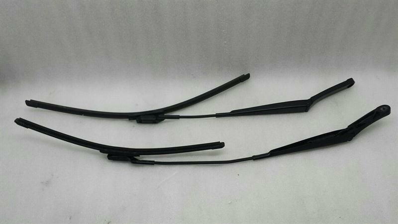 Volkswagen Scirocco 1K Wiper arm 1K8955410A windshield wiper