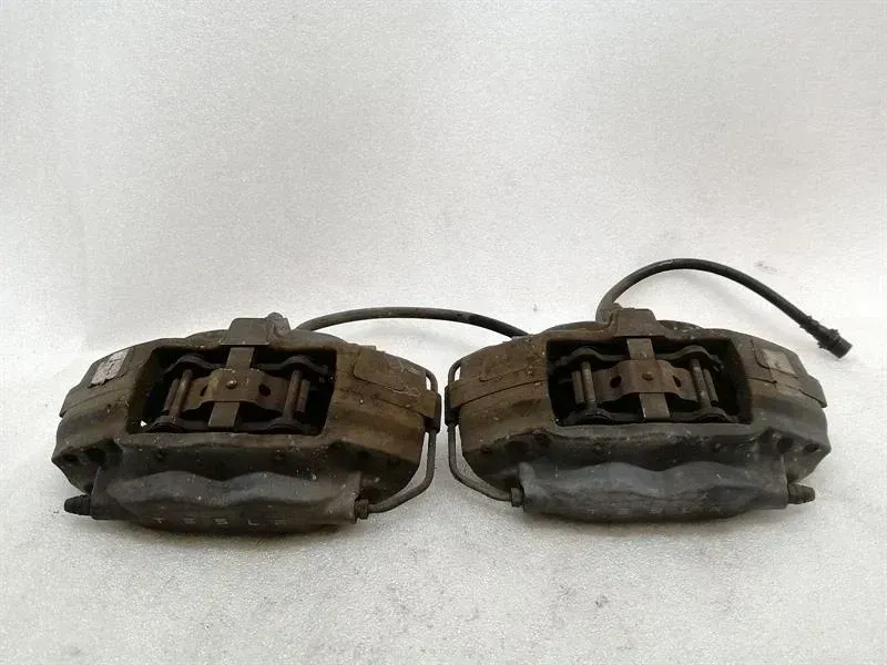 Tesla Model S 90D rear brake caliper set 1042641-00-C brake caliper rear set
