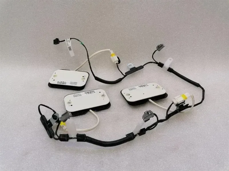 TESLA MODEL S 90D 1005778-00-B Rear Seat Occupancy Sensor Set Rear Seat Sensor