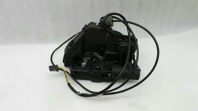 Mercedes E Class W211 Door Lock Re A2117301235 Rear Door Lock KEYLESS GO