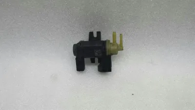 Audi Q5 8R Vakuumpump 8K0906627 Vakuumpump tryckomvandlare