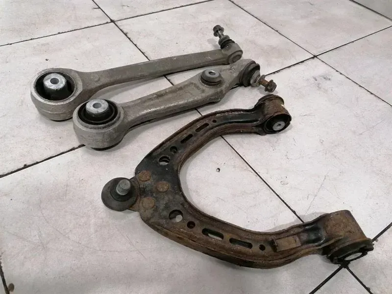 Tesla Model S 90D Right Front Wishbone Side Handlebar Front Right