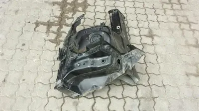 Audi S5 8T kreisā priekšējā šasijas kāja 8K0805139 kreisā priekšējā stūres māja