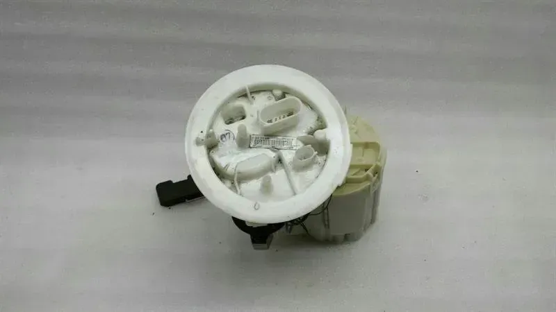 Audi A5 S5 8T Fuel Pump Electric 8K0919051P Fuel Pump Electric 4.2 V8