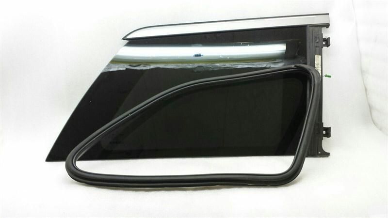 Mercedes GL X164 Right Rear 1/4 Glass A1646702250 Door Glass 1/4 Rear Right