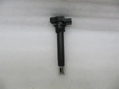 Катушка зажигания Audi A4 8K 06H905115