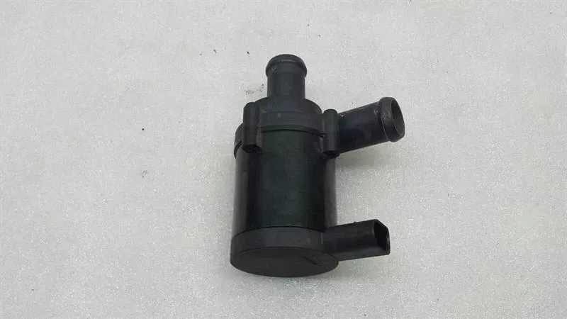 Audi S3 8P additional cooling pump 1K0965561G coolant pump pump