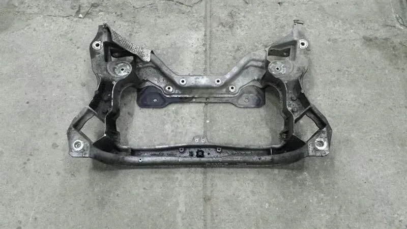 Mercedes CLK W209 Beam Subframe Front 2036280657 Front Axle Carrier