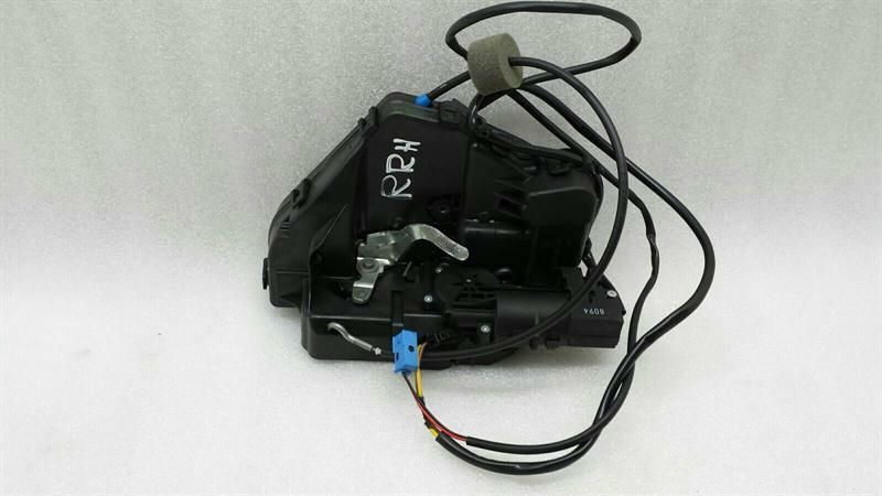 Mercedes CLS W219 door lock rear right A2197301235 door lock keyless go