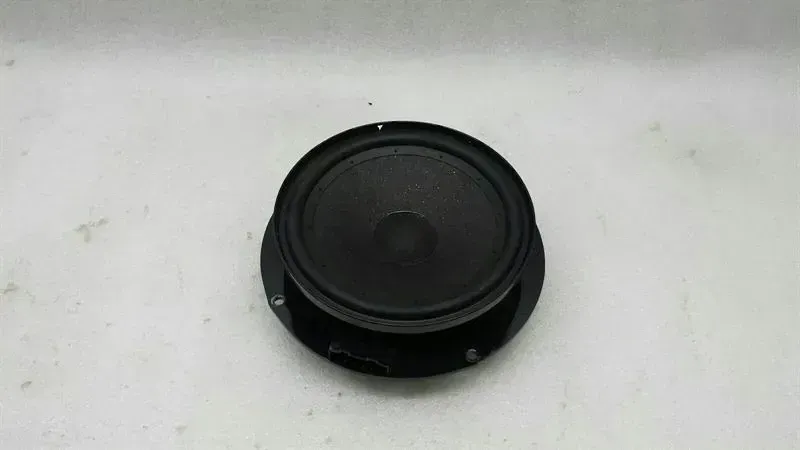 Volkswagen Scirocco Speaker 1K8035454A Speaker