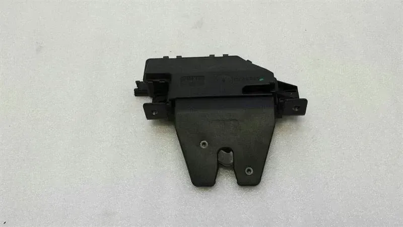 BMW Z4 E85 E86 Boot Lock 8196401 Tailgate Lock